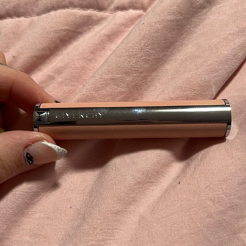 Givenchy Le rose perfecto lipstick